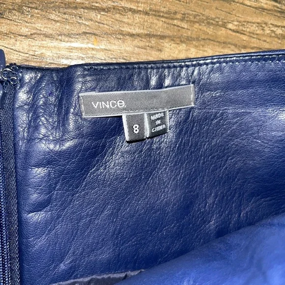 Vince. Navy lamb leather mini skirt women’s size 8 - Picture 3 of 6